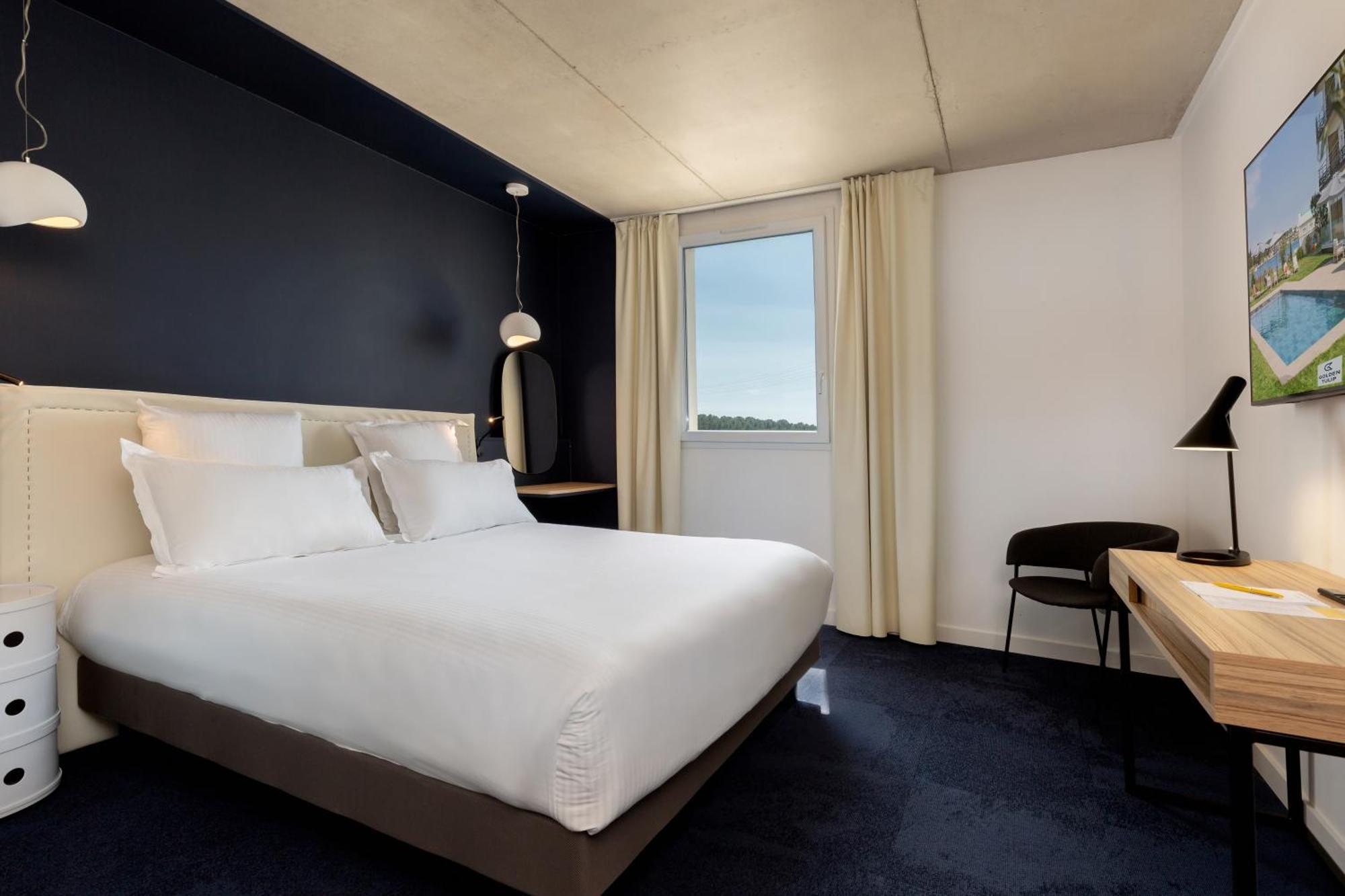 Golden Tulip Hotel & Rooftop Martigues Provence Eksteriør billede